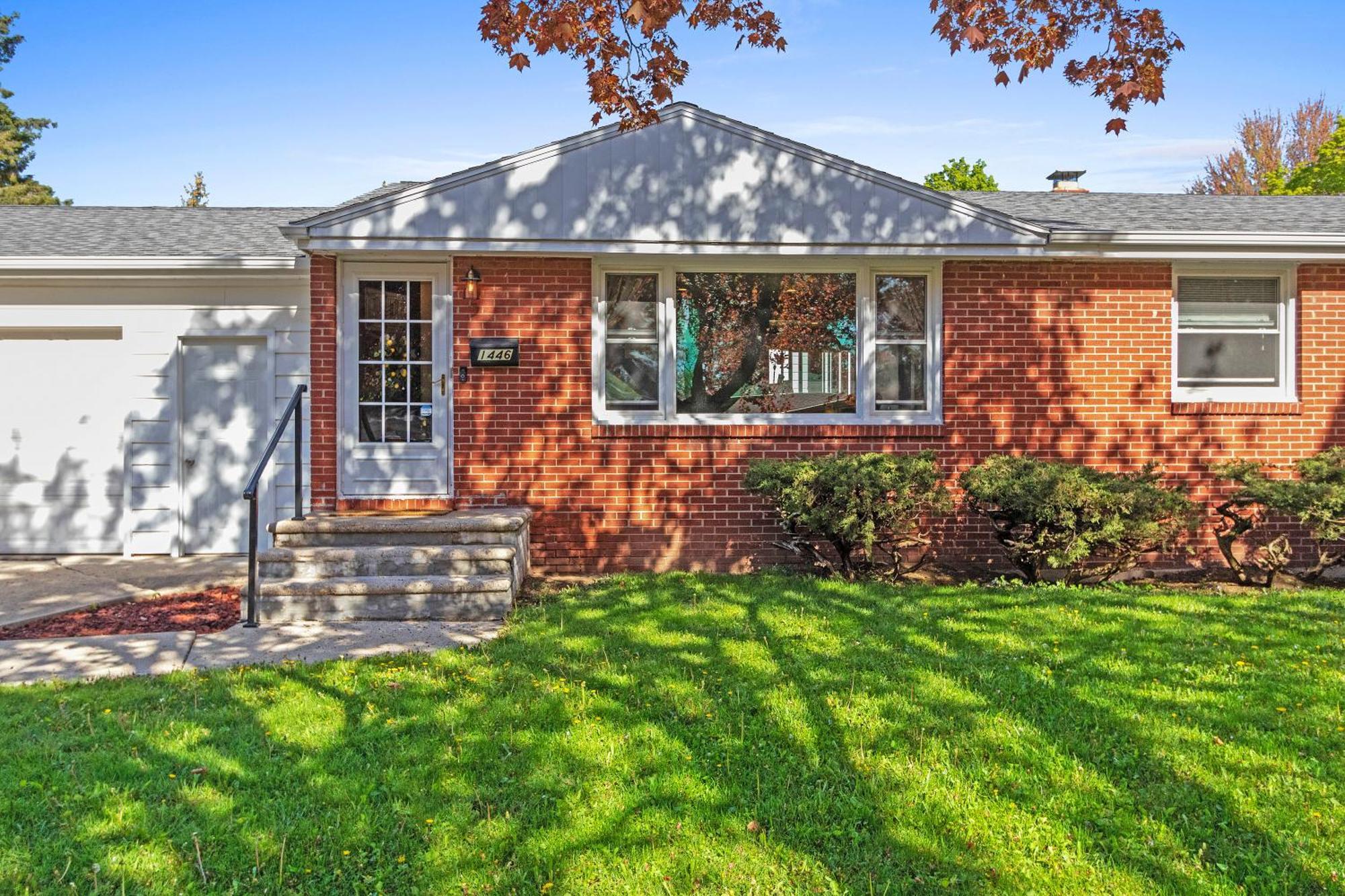 The Lemon House Apartment Green Bay Bagian luar foto