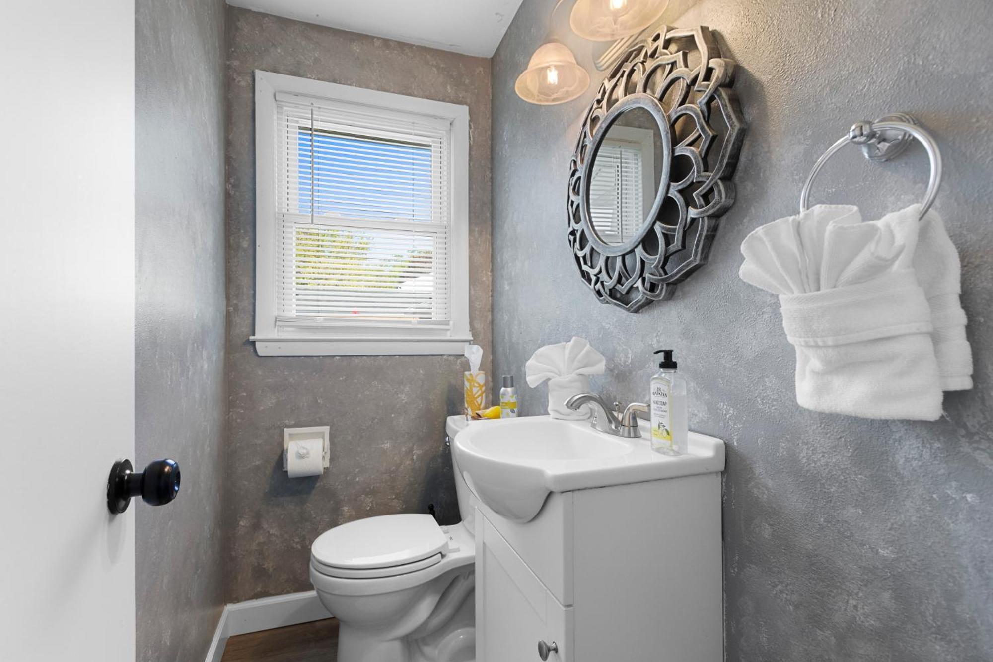 The Lemon House Apartment Green Bay Bagian luar foto